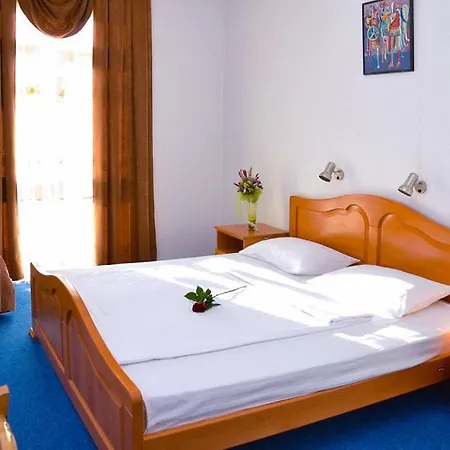 Ravni Gaj Hotel 3*